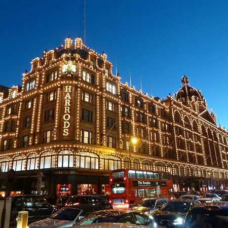 2 Bedroom Apartment London